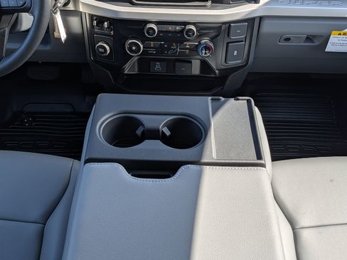 New 2026 Ford F350 XL w/ XL Chrome Package image 24