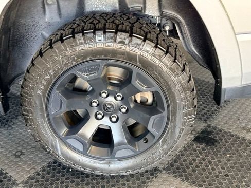 Used 2025 RAM 1500 Big Horn AWD/4WD image 16