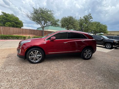 Used 2024 Cadillac XT5 Premium Luxury FWD image 11