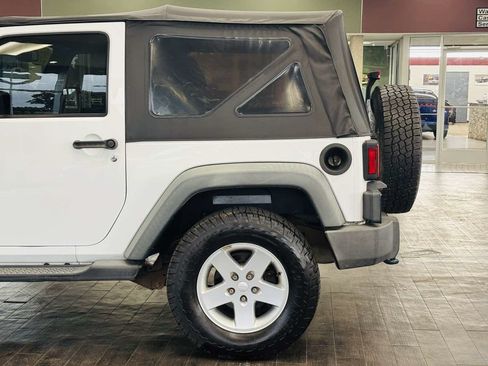 Used 2014 Jeep Wrangler Sport w/ Quick Order Package 24S AWD/4WD image 14