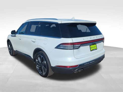 Used 2021 Lincoln Aviator Reserve w/ Equipment Group 201A image 8