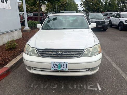 Used 2004 Toyota Avalon XLS FWD image 2