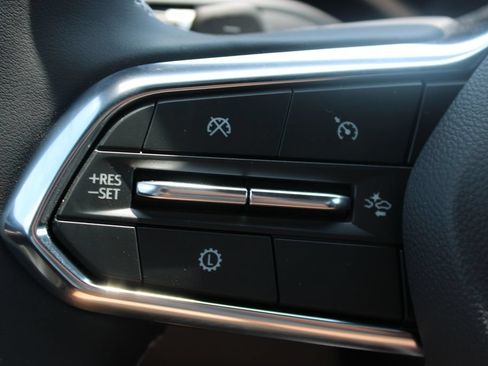 New 2027 Chevrolet Traverse LT w/ Driver Confidence Package FWD image 37