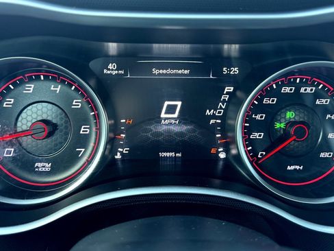 Used 2017 Dodge Charger R/T Scat Pack w/ Dynamics Package image 31