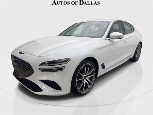 Used 2025 Genesis G70 2.5T image 2