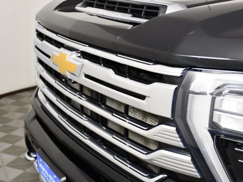 Used 2024 Chevrolet Silverado 3500 High Country w/ High Country Premium Package AWD/4WD image 11