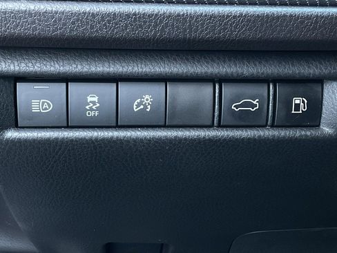 Used 2025 Toyota Camry SE image 26