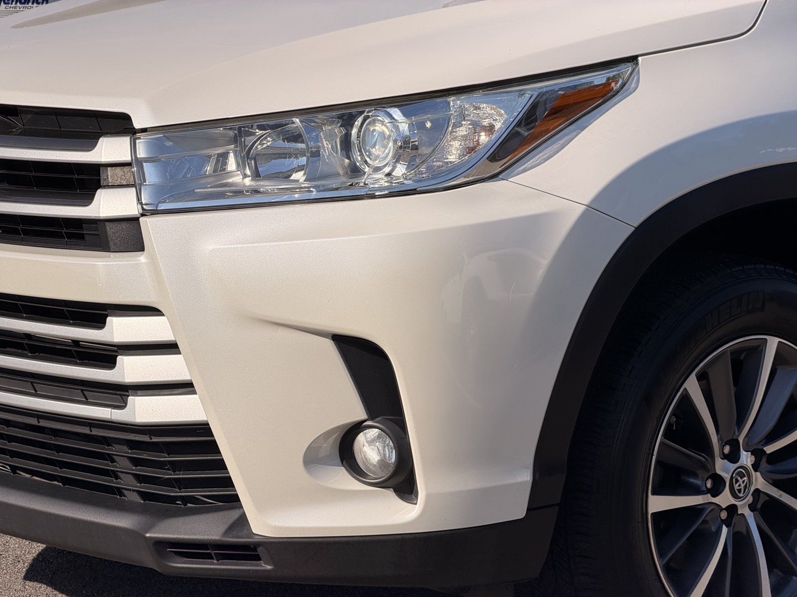 Used 2019 Toyota Highlander XLE FWD image 8