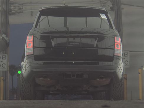 Used 2015 Land Rover Range Rover Long Wheelbase Supercharged image 9