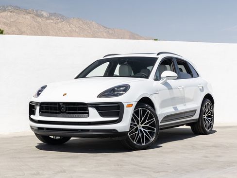 New 2026 Porsche Macan AWD/4WD image 1