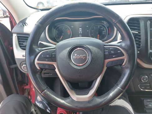 Used 2016 Jeep Cherokee Limited FWD image 16