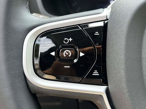 Used 2026 Volvo XC90 B6 Plus w/ Protection Package Premier AWD/4WD image 22