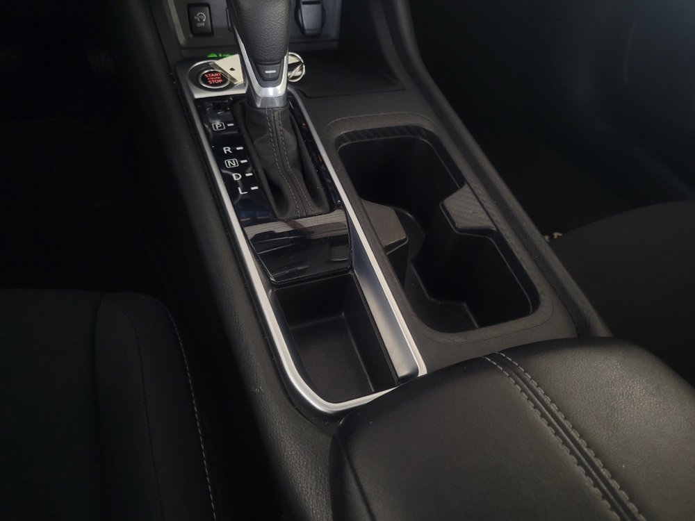 Used 2025 Nissan Sentra SV FWD image 26
