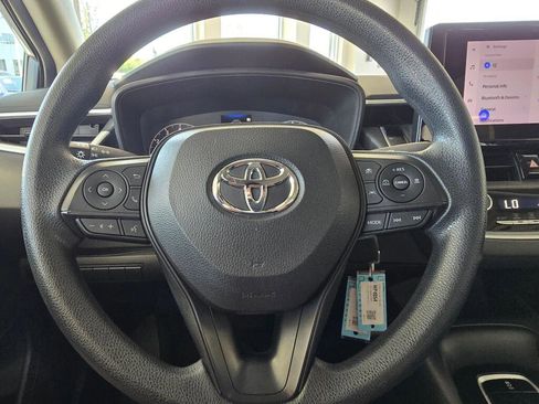 Used 2023 Toyota Corolla LE FWD image 27