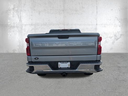 Used 2023 Chevrolet Silverado 1500 LT AWD/4WD image 6