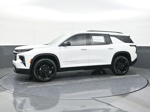 New 2026 Chevrolet Traverse LT w/ LPO, Floor Liner Package image 6