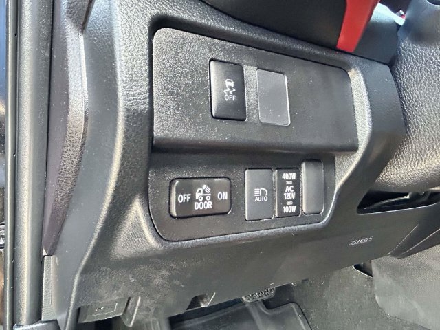 Used 2020 Toyota Tacoma TRD Off-Road AWD/4WD image 22