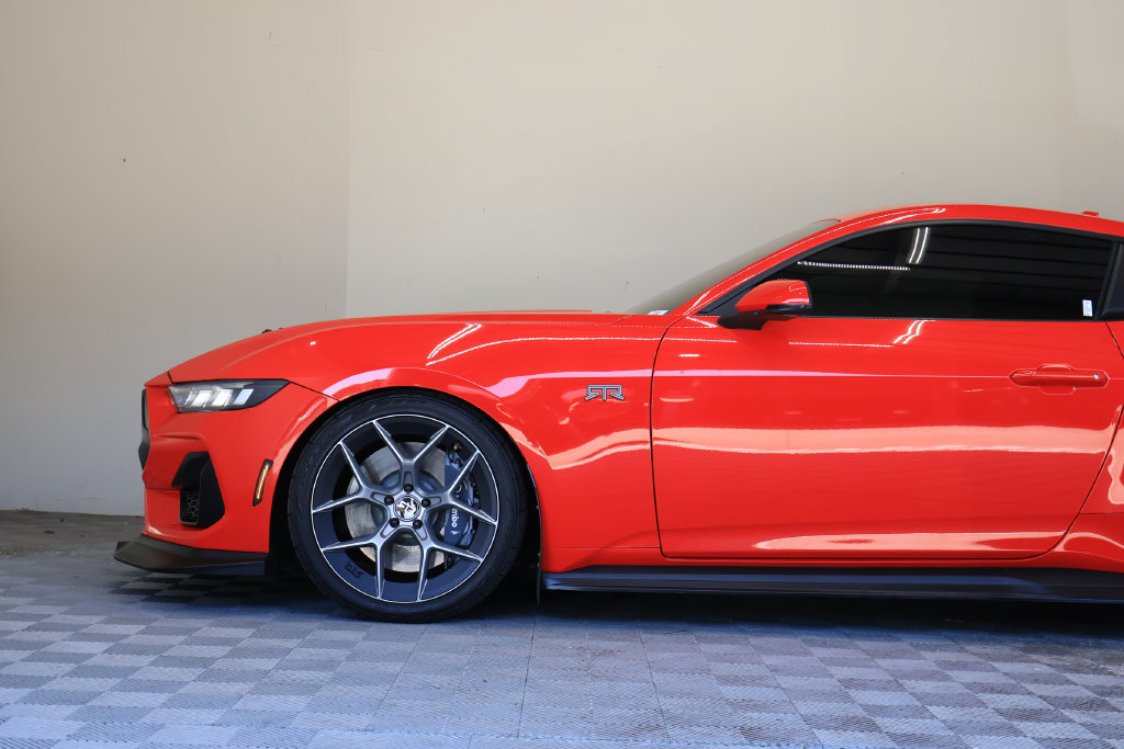 Used 2025 Ford Mustang GT Premium w/ GT Performance Package RWD image 8