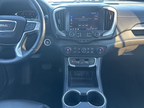 Used 2023 GMC Terrain SLT image 18