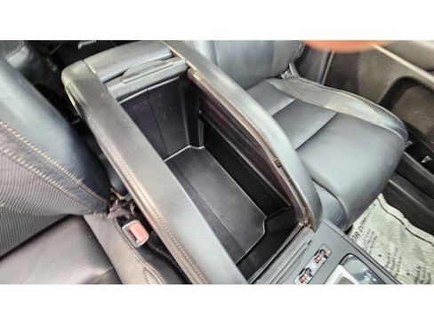 Used 2014 Toyota Highlander Limited Platinum image 27