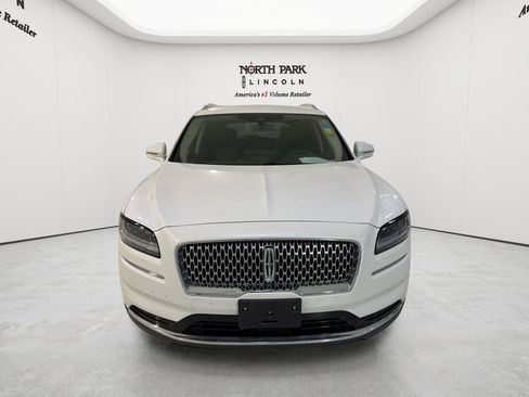 Certified 2022 Lincoln Nautilus FWD w/ Premium Package image 8