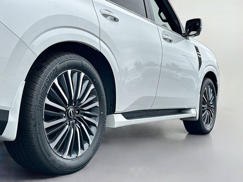 New 2025 Nissan Armada Platinum Reserve image 13