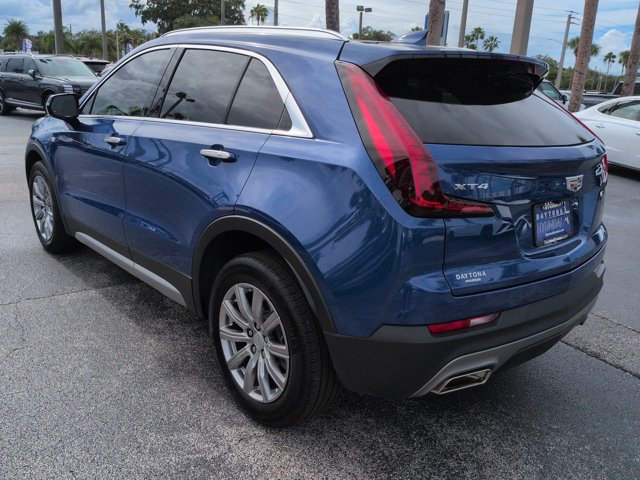 Used 2023 Cadillac XT4 Premium Luxury w/ Driver Assist Package FWD image 6