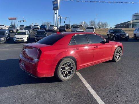 Used 2017 Chrysler 300 S image 24