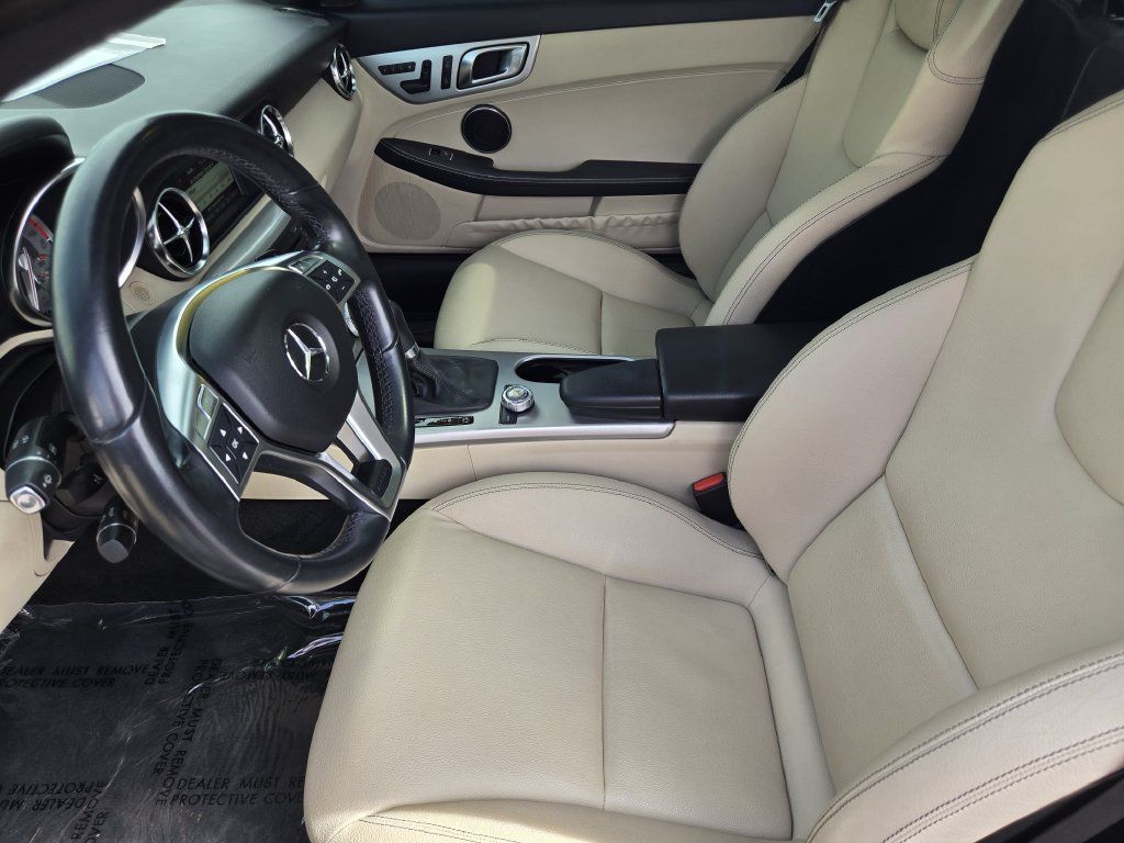 Used 2014 Mercedes-Benz SLK 250 image 14