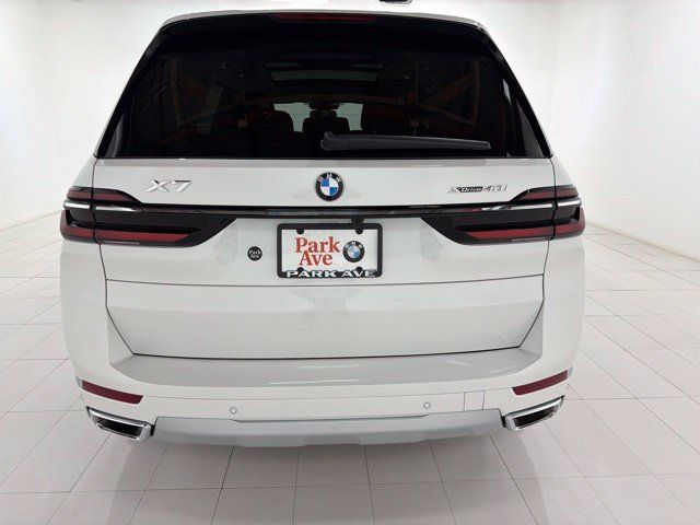 Used 2026 BMW X7 xDrive40i AWD/4WD image 4