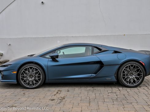 Used 2026 Lamborghini Temerario AWD/4WD image 4