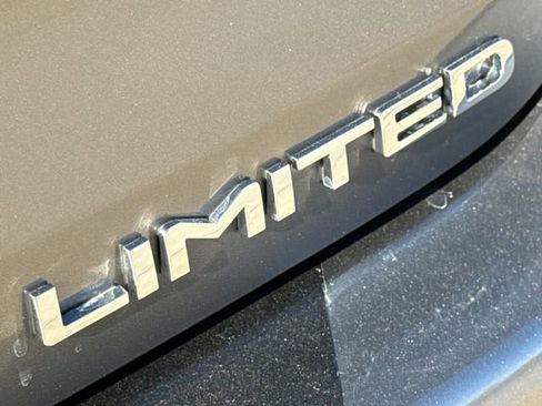 New 2026 Toyota Highlander Limited image 10