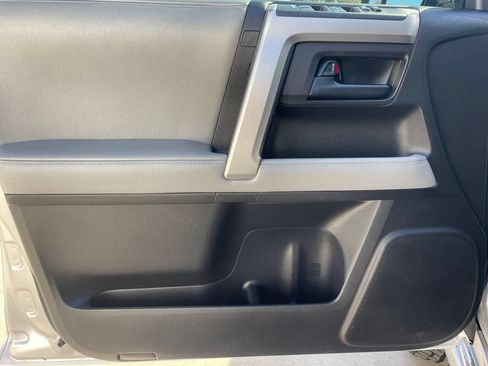 Used 2013 Toyota 4Runner SR5 RWD image 17