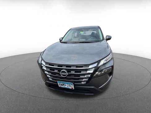 Used 2025 Nissan Rogue SV AWD/4WD image 3