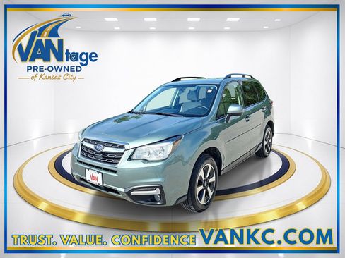 Used 2017 Subaru Forester 2.5i Premium AWD/4WD image 1