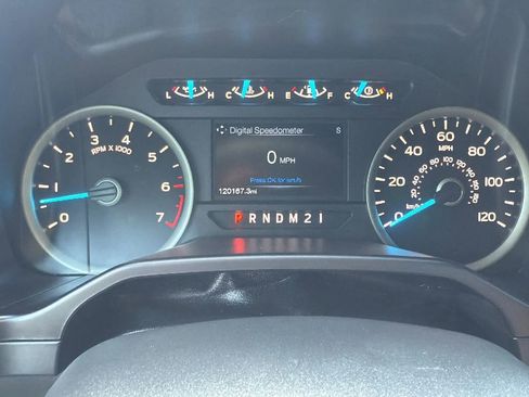 Used 2016 Ford F150 XLT w/ Equipment Group 302A Luxury AWD/4WD image 15