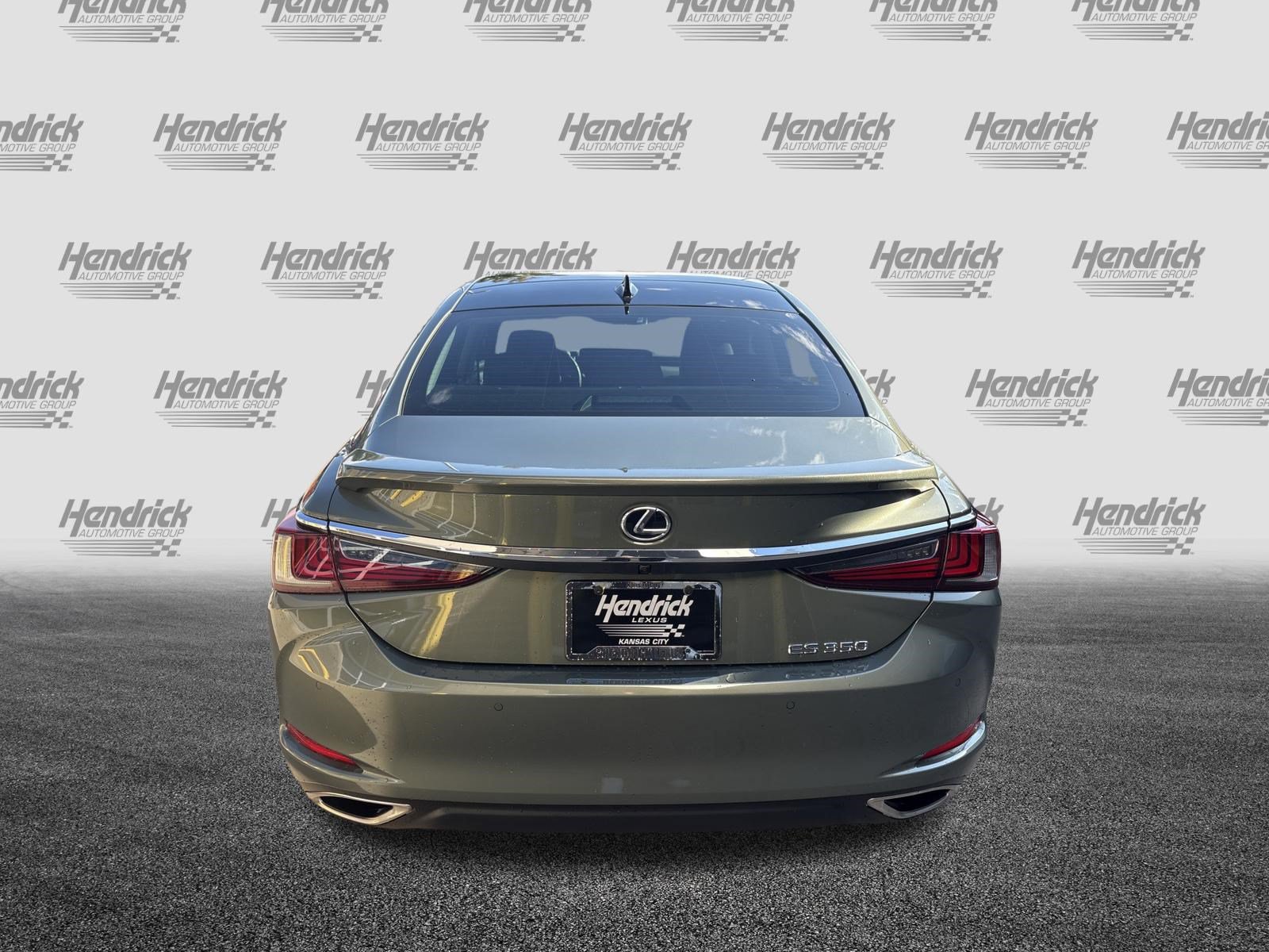 Certified 2025 Lexus ES 350 w/ Accessory Package (Z1) FWD image 9