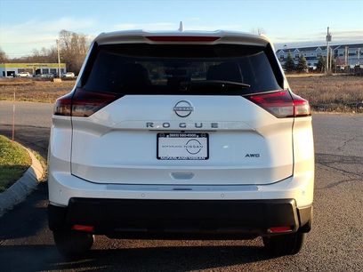 New 2026 Nissan Rogue SV w/ Cold Weather Package