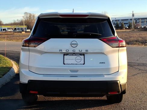 New 2026 Nissan Rogue SV w/ Cold Weather Package image 4