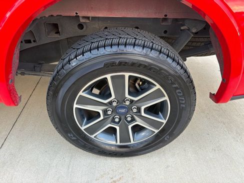 Used 2015 Ford F150 Lariat image 35