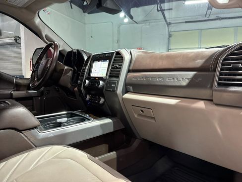 Used 2019 Ford F250 Limited w/ FX4 Off-Road Package AWD/4WD image 32