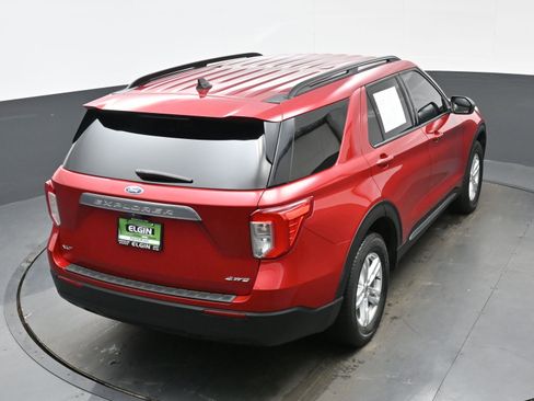 Used 2022 Ford Explorer XLT image 38
