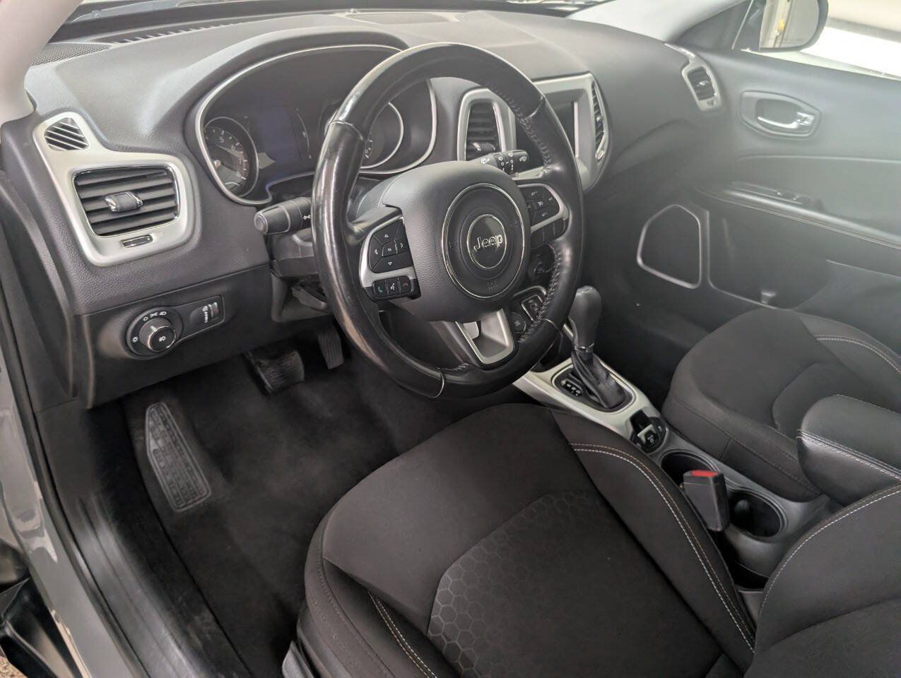 Used 2021 Jeep Compass Sport AWD/4WD image 8