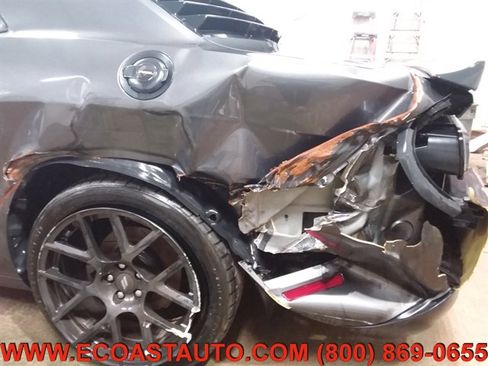 Used 2018 Dodge Challenger R/T w/ Blacktop Package image 17