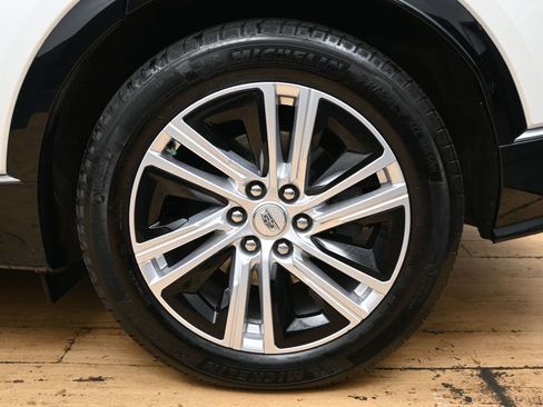 Used 2024 Cadillac Lyriq Tech RWD image 10