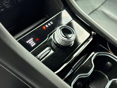 Used 2023 Jeep Grand Cherokee Limited AWD/4WD image 23