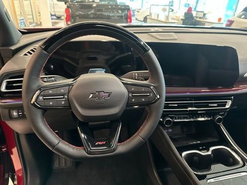 New 2026 Chevrolet Traverse RS w/ LPO, Floor Liner Package AWD/4WD image 16