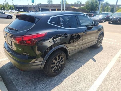 Used 2018 Nissan Rogue Sport S AWD/4WD image 7