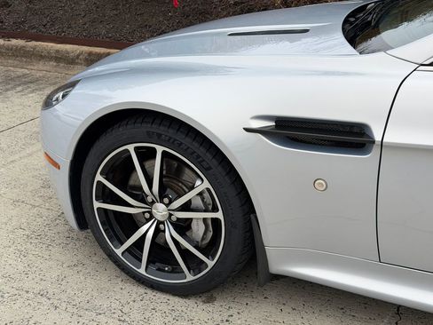 Used 2011 Aston Martin V8 Vantage N420 image 9
