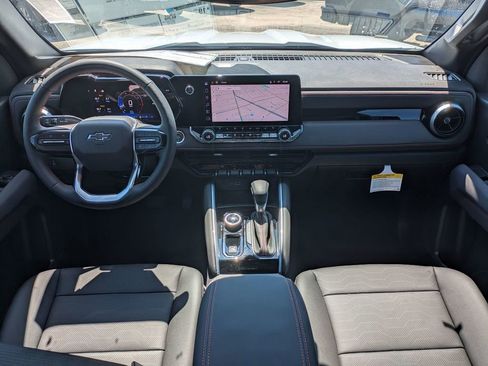 New 2025 Chevrolet Colorado Z71 w/ Midnight Edition image 31